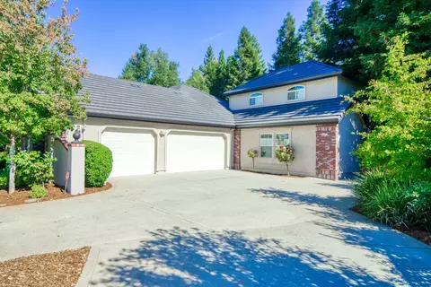 4353 Saratoga Dr, Redding, CA 96002 photo 5