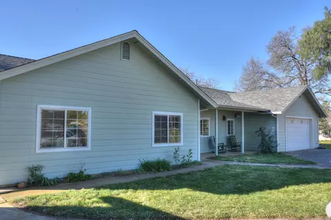 20215 Lupine Dr, Redding, CA 96002 photo 3