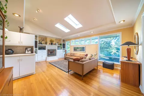 3445 Sunset Dr, Redding, CA 96001 photo 6