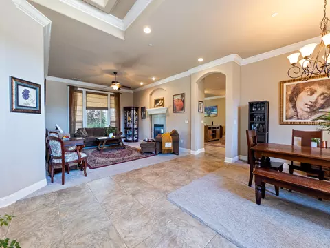 3668 Deuce Way, Redding, CA 96002 photo 5