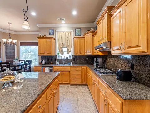 3668 Deuce Way, Redding, CA 96002 photo 13
