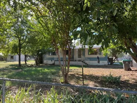 60 Dawn Dr, Red Bluff, CA 96080 photo 2