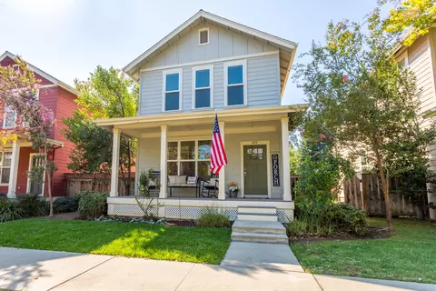871 Kite Ln, Redding, CA 96001 photo 1