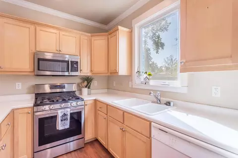 871 Kite Ln, Redding, CA 96001 photo 11
