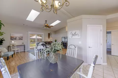 1990 Chiella Ln, Redding, CA 96002 photo 5