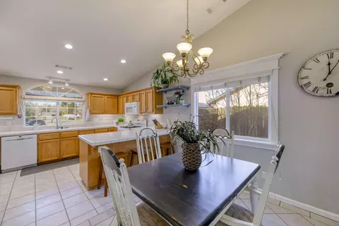 1990 Chiella Ln, Redding, CA 96002 photo 35