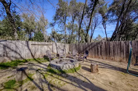 1990 Chiella Ln, Redding, CA 96002 photo 21