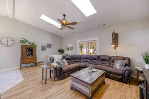 1990 Chiella Ln, Redding, CA 96002 photo 4