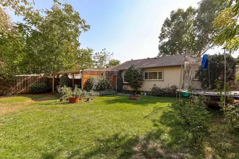 1115 3rd St, Redding, CA 96002 photo 11