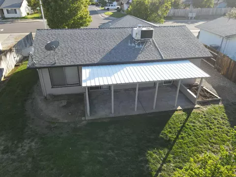 1392 Whistling Dr, Redding, CA 96003 photo 3