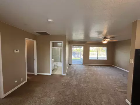 1392 Whistling Dr, Redding, CA 96003 photo 8