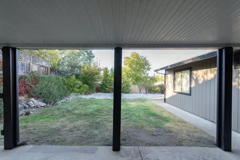 370 Springer Dr, Redding, CA 96003 photo 23