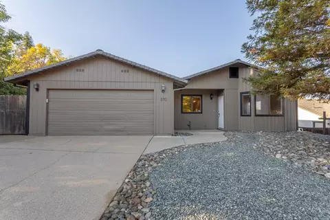 370 Springer Dr, Redding, CA 96003 photo 1