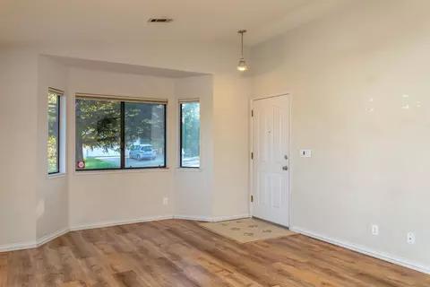 370 Springer Dr, Redding, CA 96003 photo 3