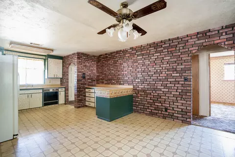 815 Hasvold Dr, Red Bluff, CA 96080 photo 5