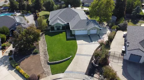 2169 Edinburgh Way, Redding, CA 96003 photo 2