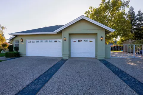 2169 Edinburgh Way, Redding, CA 96003 photo 12