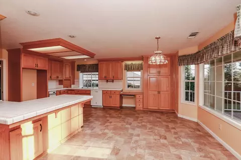 2169 Edinburgh Way, Redding, CA 96003 photo 25