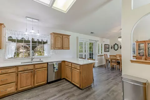 19360 Lexington Ln, Redding, CA 96003 photo 14