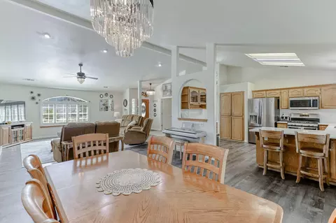 19360 Lexington Ln, Redding, CA 96003 photo 6