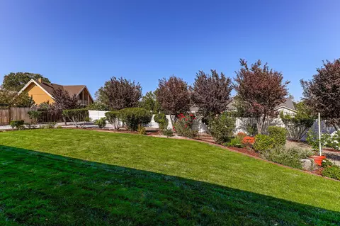 19360 Lexington Ln, Redding, CA 96003 photo 46