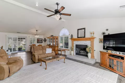 19360 Lexington Ln, Redding, CA 96003 photo 8