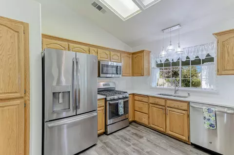 19360 Lexington Ln, Redding, CA 96003 photo 13
