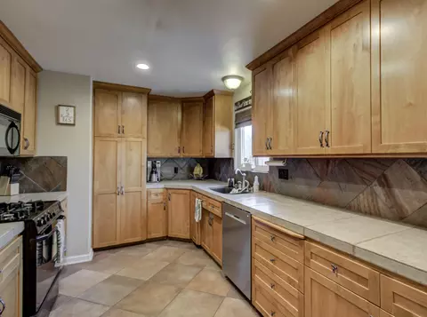 3896 Riverside Ave, Anderson, CA 96007 photo 8