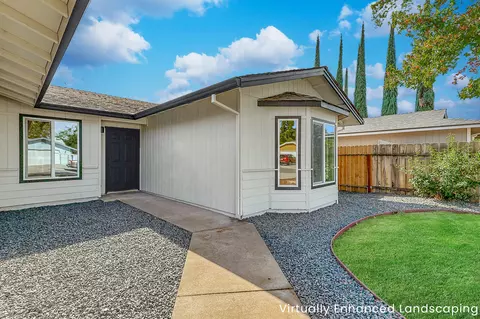 2513 Capella St, Redding, CA 96002 photo 2