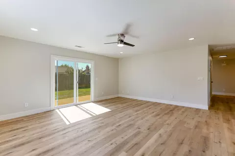 2513 Capella St, Redding, CA 96002 photo 11
