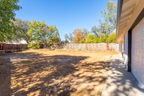 2550 Avola St, Redding, CA 96002 photo 18