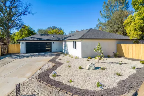 2550 Avola St, Redding, CA 96002 photo 1