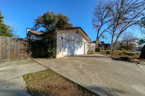 7067 Tucker Ln, Redding, CA 96002 photo 4