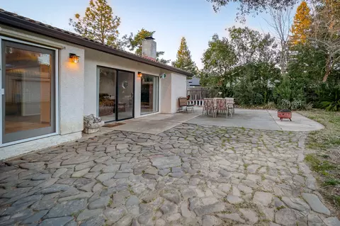 7067 Tucker Ln, Redding, CA 96002 photo 6