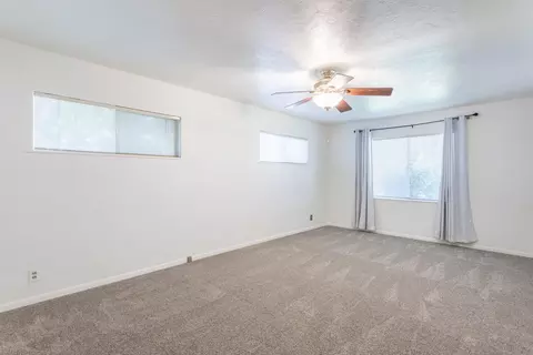 555 Markwood Dr, Redding, CA 96002 photo 12