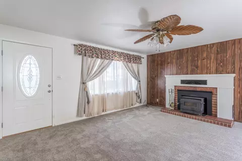 555 Markwood Dr, Redding, CA 96002 photo 6