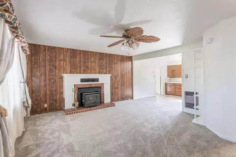 555 Markwood Dr, Redding, CA 96002 photo 5