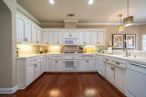 2560 Templeton Dr, Redding, CA 96002 photo 11
