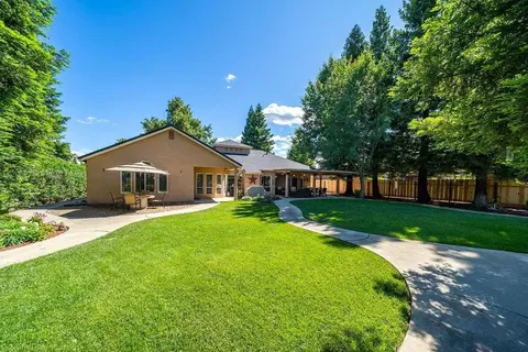 2560 Templeton Dr, Redding, CA 96002 photo 41