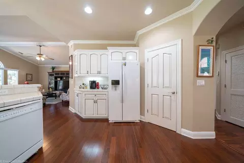 2560 Templeton Dr, Redding, CA 96002 photo 13