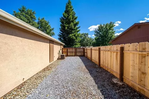 2560 Templeton Dr, Redding, CA 96002 photo 47