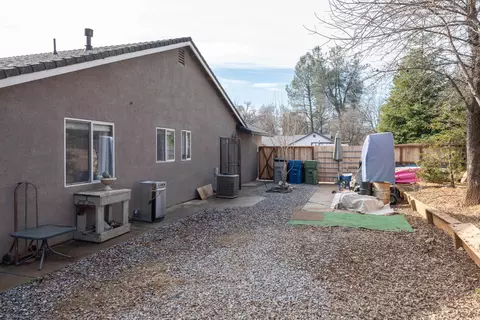 11437 Wales Dr, Redding, CA 96003 photo 30