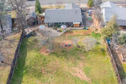 11437 Wales Dr, Redding, CA 96003 photo 37