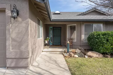 11437 Wales Dr, Redding, CA 96003 photo 6