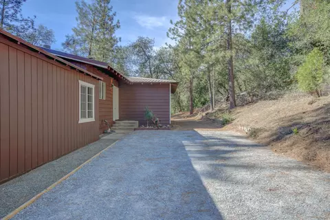 14914 Wonderland Blvd, Redding, CA 96003 photo 32