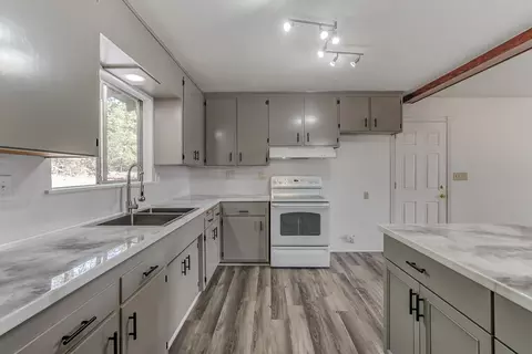14914 Wonderland Blvd, Redding, CA 96003 photo 5