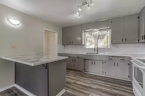 14914 Wonderland Blvd, Redding, CA 96003 photo 9