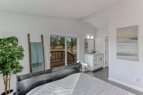 10097 Abernathy Ln, Redding, CA 96003 photo 13