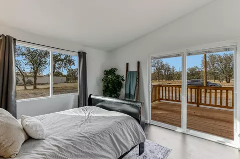 10097 Abernathy Ln, Redding, CA 96003 photo 14