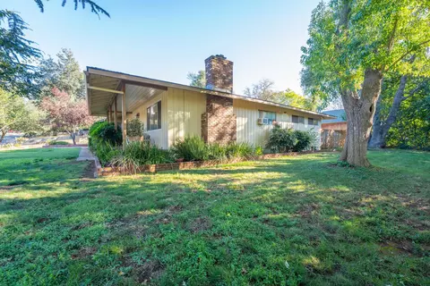 3773 Ricardo Ave, Redding, CA 96002 photo 8